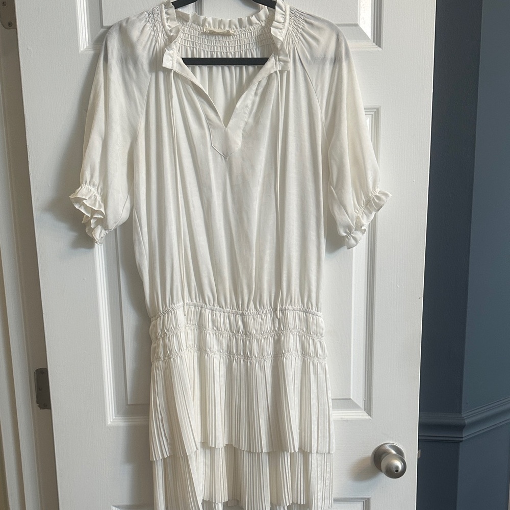 Elegant White Ruffled Women's Top